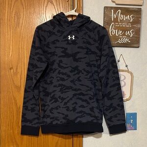 Under Armour Dark Camo Hoodie Sweatshirt